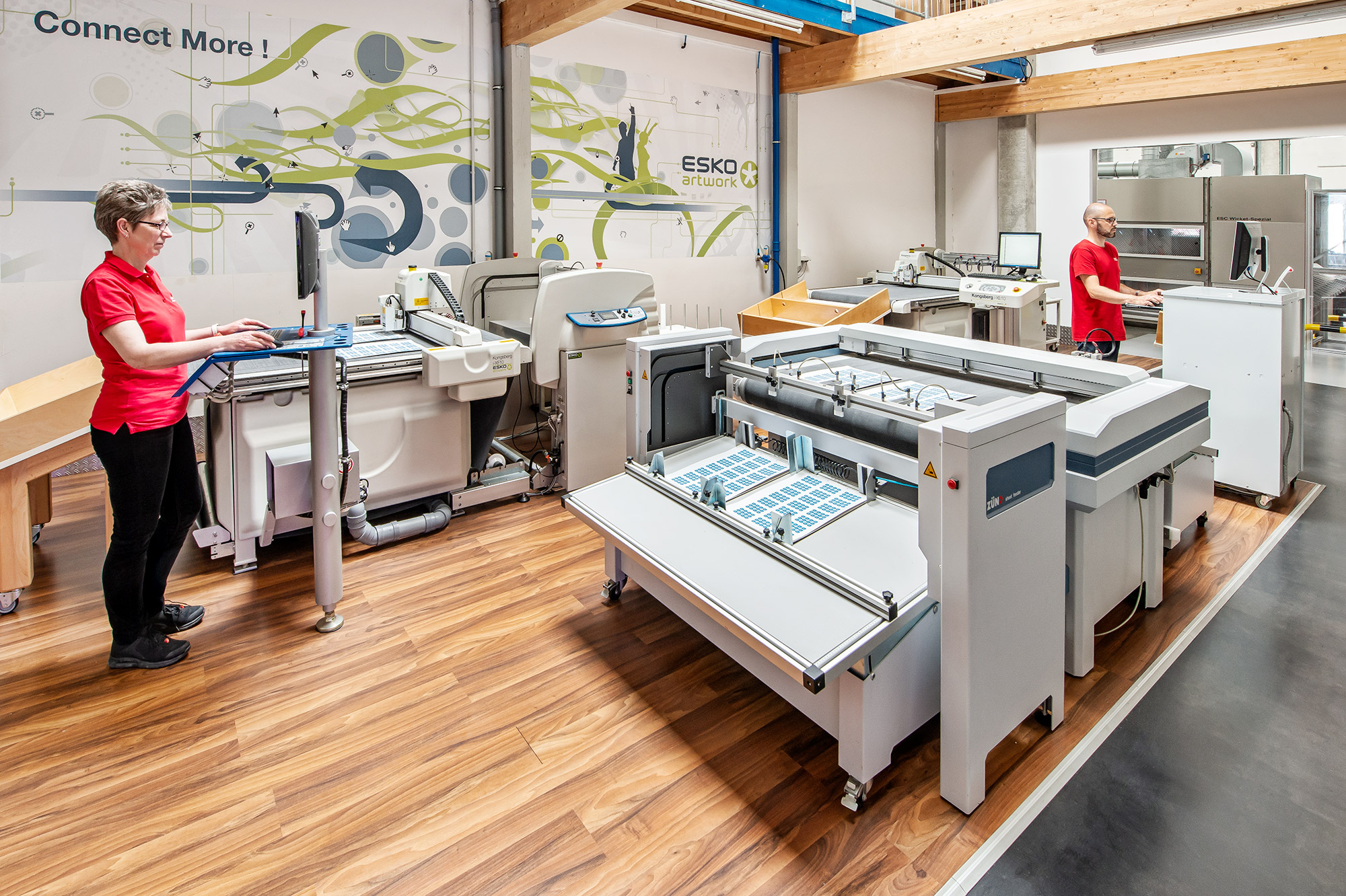 6 Digitale Schneideanlagen mit optischen Kameras 6 Digitale Schneideanlagen mit optischen Kameras